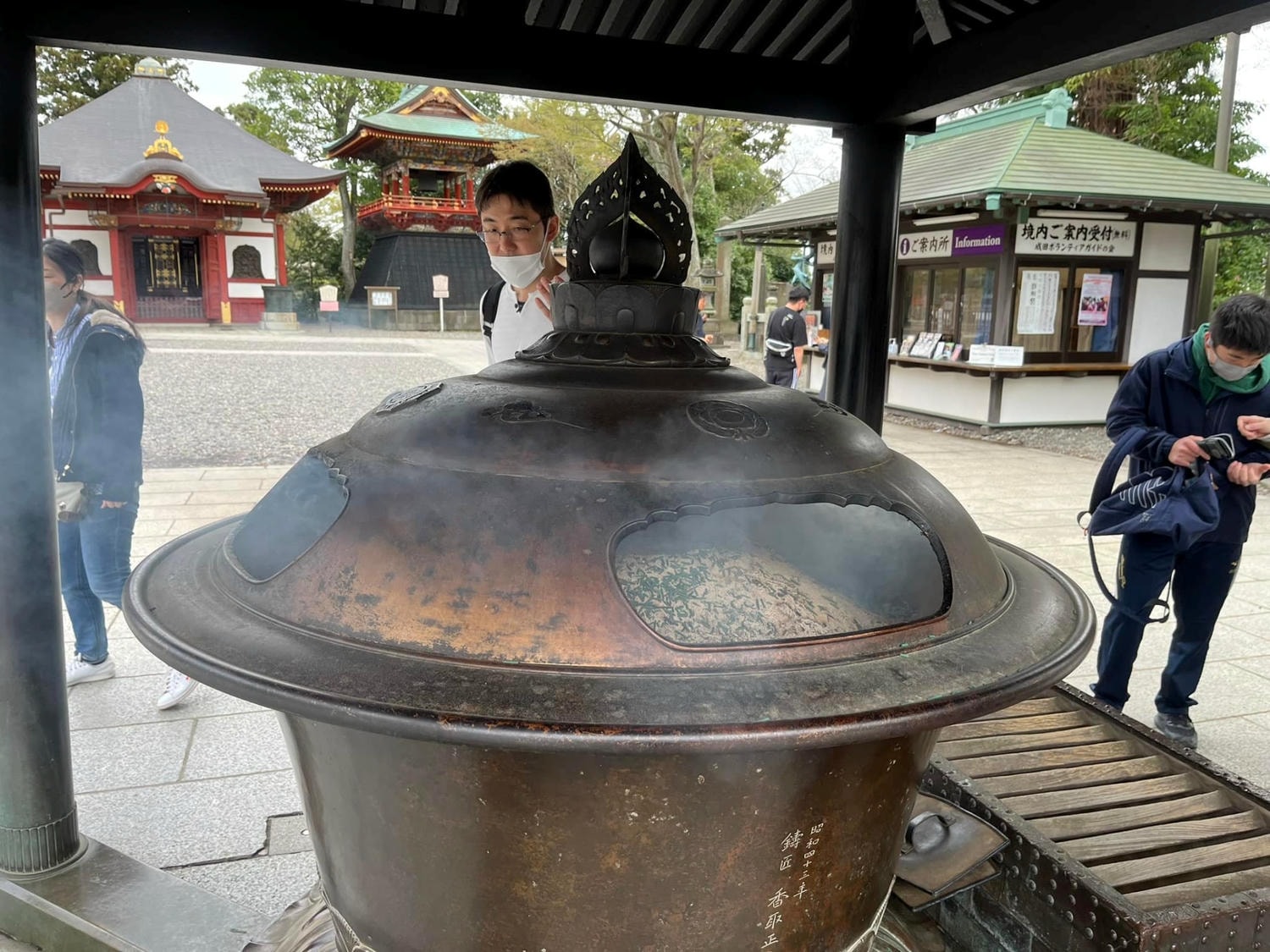 (日本-東京)回國前最後一站成田山新勝寺!成田機場 10 分鐘直達「成田山表參道」,吃鰻魚飯、買伴手禮一站搞定。日本景點/日本旅遊/東京景點推薦/關東景點 - 第15張圖 (日本-東京)回國前最後一站成田山新勝寺!成田機場 10 分鐘直達「成田山表參道」,吃鰻魚飯、買伴手禮一站搞定。日本景點/日本旅遊/東京景點推薦/關東景點