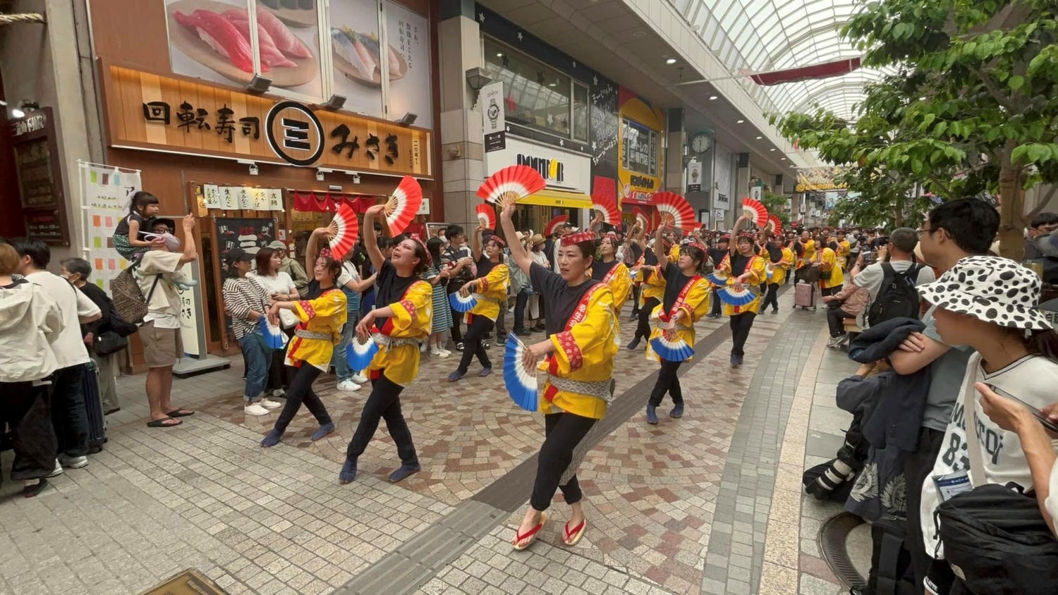(日本-仙台)一生必看一次的仙台靈魂！「青葉祭」震撼直擊：穿梭百年的雀舞巡遊，感受伊達政宗的武士精神。日本必遊景點推薦/日本祭典行程/仙台旅遊推薦/日本東北旅遊推薦/文化之旅