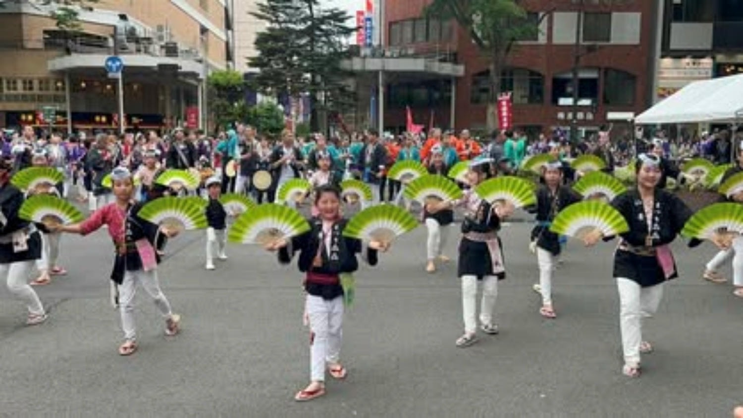 (日本-仙台)一生必看一次的仙台靈魂！「青葉祭」震撼直擊：穿梭百年的雀舞巡遊，感受伊達政宗的武士精神。日本必遊景點推薦/日本祭典行程/仙台旅遊推薦/日本東北旅遊推薦/文化之旅