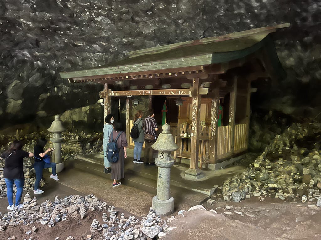 (日本-宮崎)日本古神話傳說舞台天岩戶神社&天安河原 疊石